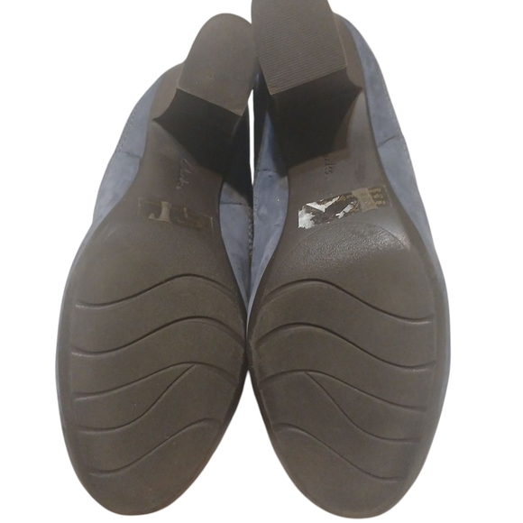 Clarks Blue Suede Ankle Boots Womens Booties Size 8.5 - Picture 7 of 11